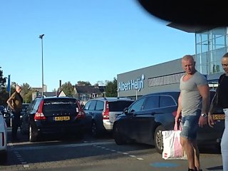 Candid hot blonde in tight jeans