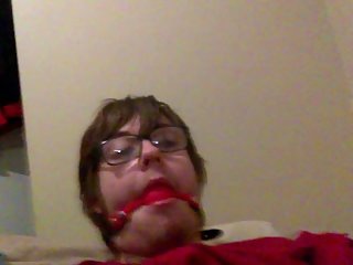 Gagging myself and cumming quickly